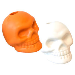 Produktbild von Nobby Hundespielzeug Halloween Totenköpfe aus Vollgummi in Weiß und Orange