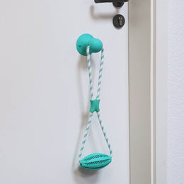 Produktbild von Nobby Kauspielzeug Rugby aus Gummi für Hunde in Grün und Türkis - 50 cm