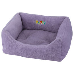 Produktbild von Nobby Komfort Hundebett für Welpen eckig aus Plüsch Flieder Lila Mini