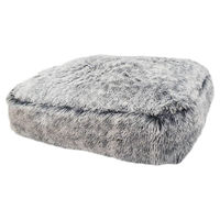Produktbild von Nobby Komfortkissen Ares Hundekissen aus Plüsch Grau 120 x 80 x 20 cm
