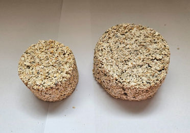 Produktbild von Nobby Mineralblock für Vögel zur Schnabelpflege Größe M
