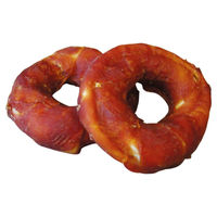 Produktbild von Nobby Starsnack Duck Donut Zahnpflege-Snack für Hunde mit Ente und Rind 110g - 16 x 110 g