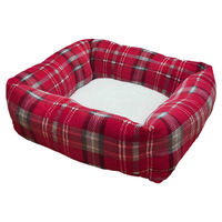 Produktbild von Nobby Xmas Komfort Hundekissen eckig aus Plüsch Rot Weiß 60 x 60 x 20 cm