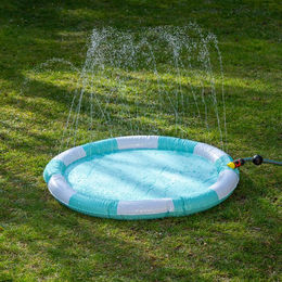 Nomad Tales Bloom Gestreifte Wasserspielmatte aus Kunststoff Ø 100 cm in Blau Türkis – Bild 1 von 1