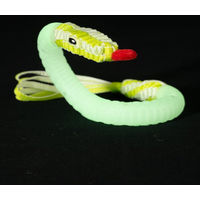 Produktbild von Nomad Tales Bloom Schlange mit Glow-in-the-Dark Effekt L 26 x B 2,5 x H 13 cm