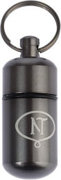 Nomad Tales Calma Adressanhänger aus Aluminium in Anthrazit – Bild 1 von 1