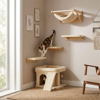 Produktbild von Northix Katzenbaum mit Höhle und Bett in Beige aus Sisal und Plüsch