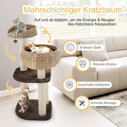 Northix Kratzbaum aus Holz in Braun mit Betten, Spielzeugball und Sisal-Säulen 104 cm – Bild 1 von 1