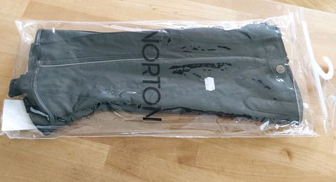 Norton Hiver Minichaps aus Kunstleder Schwarz X-Large – Bild 1 von 3