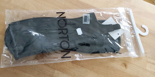 Norton Mini-Chaps für Kinder aus Kunstleder mit Strass in Schwarz – Bild 1 von 7