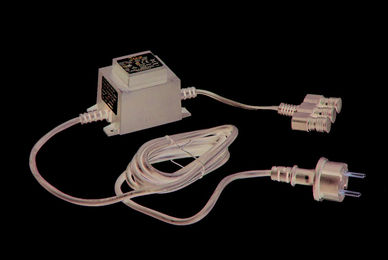 Produktbild von Oase Trafo 30VA mit 3 Ausgängen (85858)