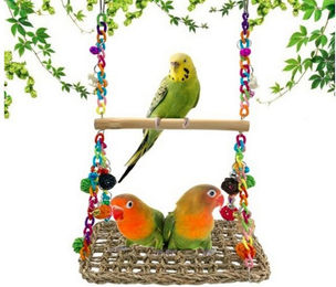Produktbild von OKWISH Vogelspielplatz Hängen Papageien Schaukel Holz Rattan Hängematte Spielzeug, Fördert Koordination Ideal für Papageien Wellensittiche Kleinvögel