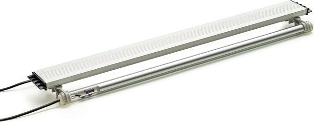 Produktbild von Oase HighLine Classic LED Beleuchtungskit Silber für 175 Liter Aquarium