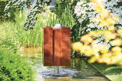Oase Wasserspiel Cube 90 CS für Süßwasser aus Metall in Braun und Gold – Bild 1 von 9
