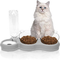 Produktbild von OSTWOLKE 3 in 1 Katzen Napfset Futterstation mit 15 Grad Neigung für Katzen und kleine Hunde aus Kunststoff in Grau
