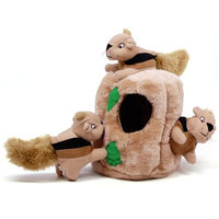 Produktbild von Outward Hound Hide A Squirrel Intelligenzspielzeug aus Plüsch für Hunde in Braun Größe L