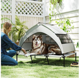 PawHut Tierbett Erhöhtes Hundebett mit Dach, Stahlrahmen, Aufbewahrungstasche, Polyester, für extra große Hunde, 122x92x94cm, Hellgrau – Bild 1 von 5