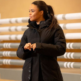 Pikeur HW25 Athleisure Wintermantel Damen – Bild 1 von 8