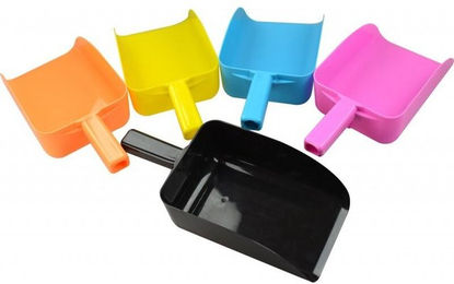 Produktbild von Plastik-Kornschaufel Hippotonic