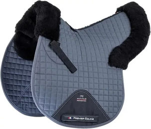 Premier Equine Integrierte dämpfende Sattelunterlage aus synthetischem Schafsfell GP/Jump Numnah – Bild 1 von 5