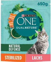Produktbild von PURINA ONE Dual Nature Trockenfutter für kastrierte Katzen mit Lachs und Spirulina - 650 g