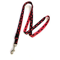 Produktbild von PaulZdrada Hundeleine verstellbar Pfoten 99-185 cm aus Gurtband in Rot oder Schwarz