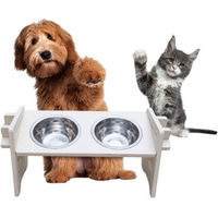 Produktbild von PEGSEN Futterstation aus Holz mit 2 Metallnäpfen für kleine Hunde und Katzen höhenverstellbar und ergonomisch in Weiß