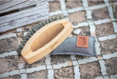 Produktbild von Pénélope Pferdebürste aus Holz in Natur Beige
