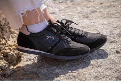 Produktbild von Pénélope Saturne Sneakers aus Leder in Schwarz-Gold Unisex Größe 36
