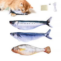 Produktbild von Petgravity Katzenspielzeug Set mit 3 bunten Fischfiguren aus Plüsch und Katzenminze
