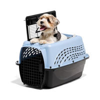 Produktbild von Petmate Kleine Hundehütte mit zwei Türen aus recycelten Materialien für kleine Hunde und Welpen bis 6,8 kg - 61,2 cm