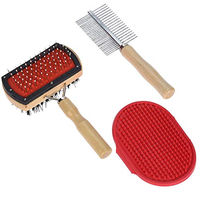 Produktbild von Pets Collection Hundebürsten-Set aus Holz in Rot, 3-teilig