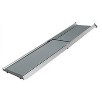 Produktbild von PetSafe Happy Ride Deluxe Teleskop-Hunderampe aus Aluminium in Grau - 6 kg