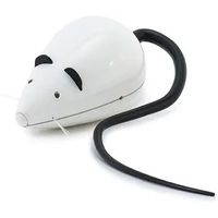 Produktbild von PetSafe RoloRat Interaktives Elektronisches Katzenspielzeug Rollende Maus aus Kunststoff in Rot und Weiß