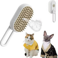 Produktbild von Petsation 3-in-1 Dampf-Bürste für Hunde und Katzen zur Fellpflege für alle Felltypen in Weiß
