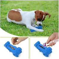 Produktbild von Petsation Kauspielzeug für Hunde aus Naturkautschuk mit Quietschfunktion in Blau