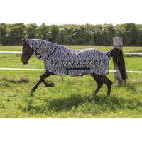 Produktbild von Pferdenetzdecke Riding World Combo Zebra Motiv Schwarz Weiß Rückenlänge 120 cm