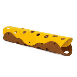 Pfoten-Boutique Katzentunnel Katzenhöhle aus Filz Gelb-Braun 92x45cm – Bild 1 von 1