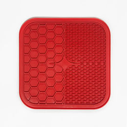 Pfoten-Boutique Leckmatte aus Silikon für Hunde in Rot 15x15 cm – Bild 1 von 1