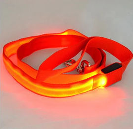 Pfoten-Boutique LED Hundeleine wiederaufladbar 120 cm orange – Bild 1 von 1