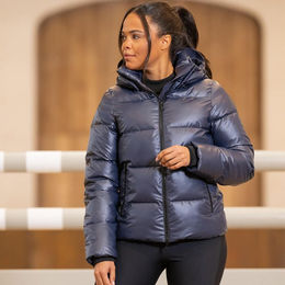 Pikeur HW25 Athleisure Quilted Winterjacke für Damen in Blau – Bild 1 von 7