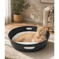 Produktbild von Pisi & Bili Katzenhaus und Katzenkorb aus Filz als Tierbett für Katzen und Hunde in Grau