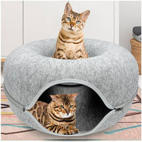 Produktbild von Pisi & Bili Katzenhöhle aus Filz als gemütliches Katzenbett für erwachsene Katzen in Grau