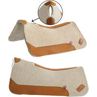 Produktbild von Pool's 3/4 Satteldecke für Pferde aus Wollfilz in Beige