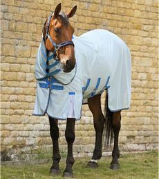 Produktbild von Premier Equine Bug Buster Fliegendecke für Pferde aus Mesh-Gewebe in Blau
