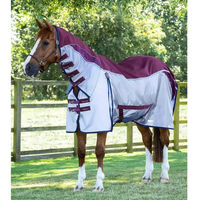 Produktbild von Premier Equine Buster Stay-Dry Super Lite Fliegendecke für Pferde in Rot aus Nylon mit Übergurten