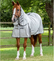 Produktbild von Premier Equine Fly Lite Fliegendecke für Pferde aus Polyester in Silber und Grau