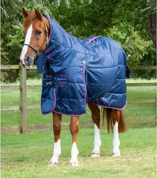 Produktbild von Premier Equine Stalldecke mit Halsteil aus Polyester in Blau
