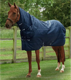 Produktbild von Premier Equine Stratus Stalldecke für Pferde mit Halsabdeckung in Blau