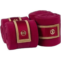 Produktbild von PS of Sweden Vintage Monogram Polobänder für Pferde in Rot mit Fleece-Futter